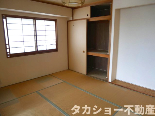 【ヴィルフォーレ稲毛6番館の和室】