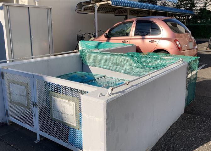 共有部分は、住民なら誰もが使える設備のこと。例えば駐車場やエレベーター、インターネット設備、セキュリティ設備などがあります。他にも、マンションの廊下・外部階段やエントランス・ゴミ置き場などがあります。