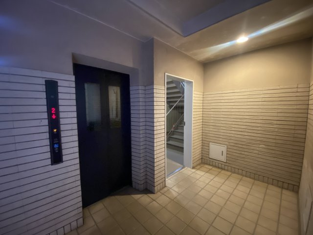 エレベーター付き
