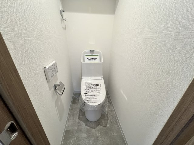 2階のトイレになります。