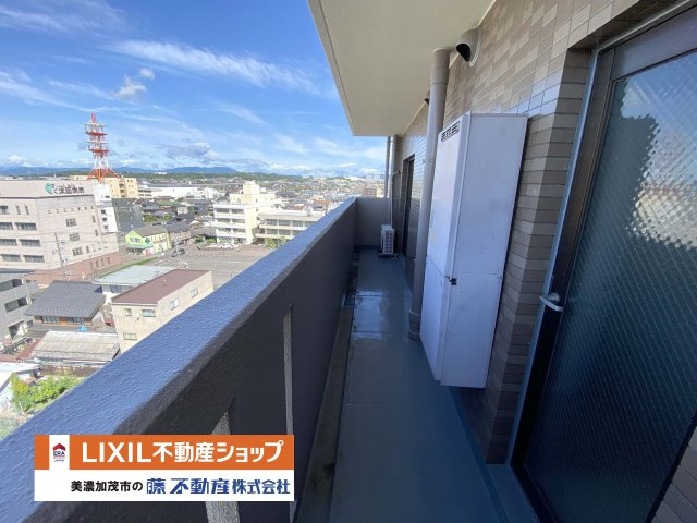 西側バルコニー