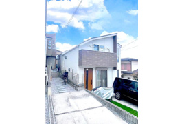 横浜市神奈川区三ツ沢中町の中古戸建ての外観