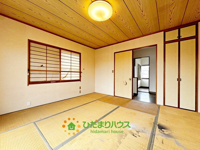 収納も各部屋にございます。