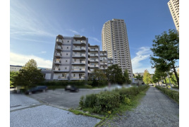 A.CITYタワーズウエスト・ウイング棟の外観