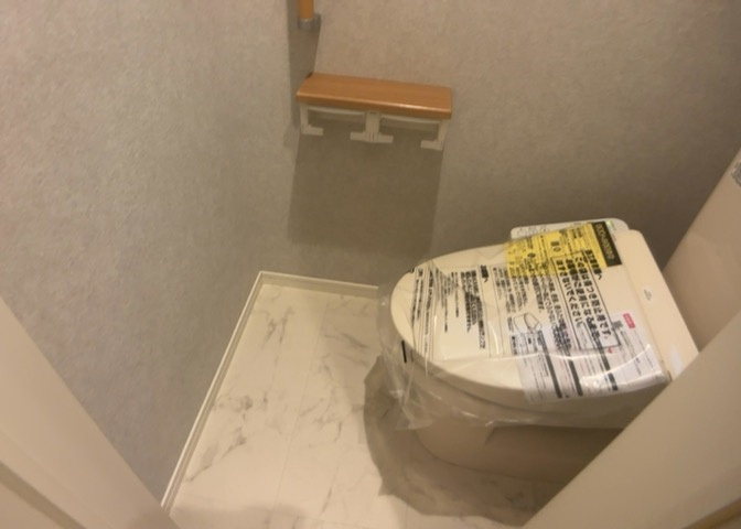 トイレは大きさや形、機能、抗菌性などが異なる多種多彩なタイプが各メーカーから出ています。それぞれに良さがあるため、事前にどういったタイプのトイレがいいのかをご家庭内で決めて、内見に行くといいでしょう。