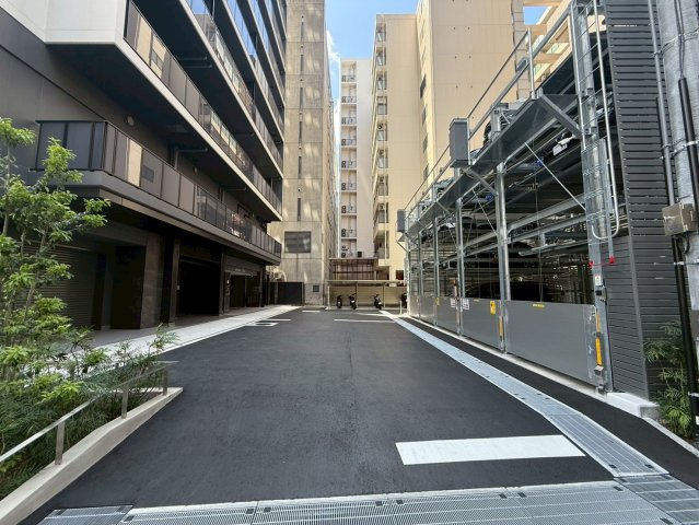 【駐車場？】きれいに整備されています！ゆとりがあり、車の出し入れもスムーズです！