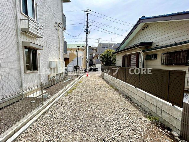 建築条件なしの売地の為、お好きなハウスメーカー・工務店にて建築可能な売地になります。