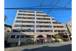 ディアプラザ根津の外観