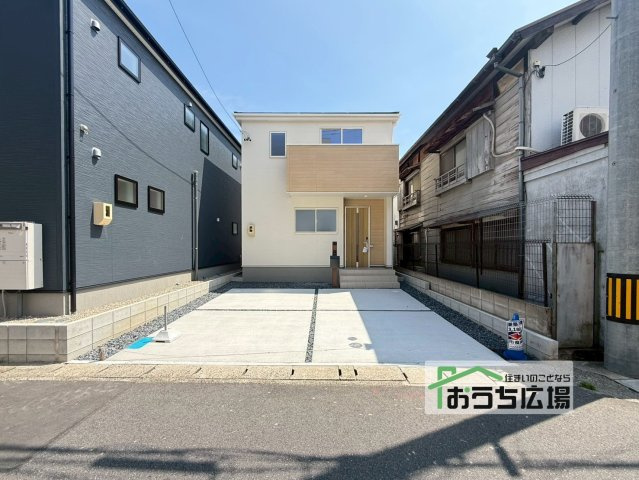 外観：323000495216