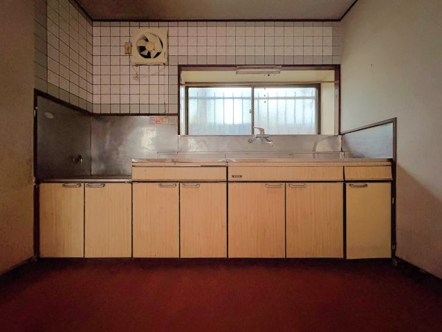 ◆長い時間滞在するキッチンだからこそ、食事の準備を楽しい時間に、忙しい時でもスムーズに無駄なく作業できる、お手入れも簡単にできるなど、毎日を楽しくするキッチンスペースに仕上げました。