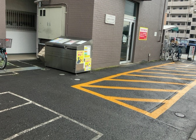 物件によっては、入居者が個人的に使用できる専用庭がついているものもあります。また、住宅の中にある土間の部分を庭と呼ぶこともあります。庭の用途は住む人によって変わり、それによってデザインもさまざまです。