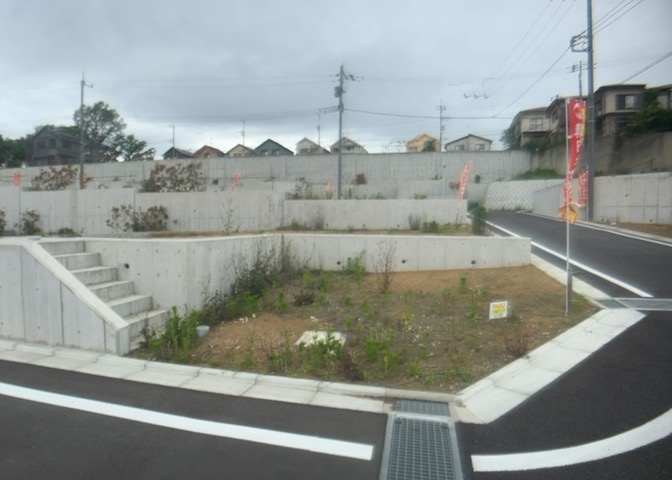 最寄り駅が近いなどの交通アクセスが良い土地だと暮らしやすいですよね。通勤・通学の観点から土地を選ぶことも大切です！自身や家族のライフワークからあったの物件を探しましょう！当社営業がお力になります！