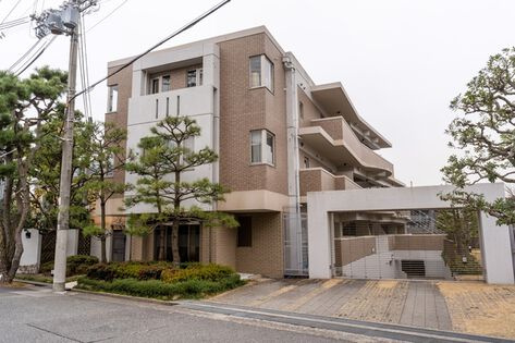 外観：328000645654