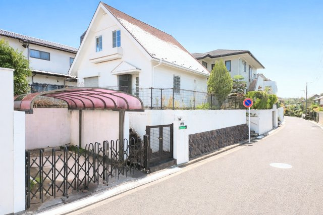 ◆前面道路も幅員があり車の運転も安心！前面道路は閑静な住宅地。車通りの少ない道路です。お子様にも安心です。