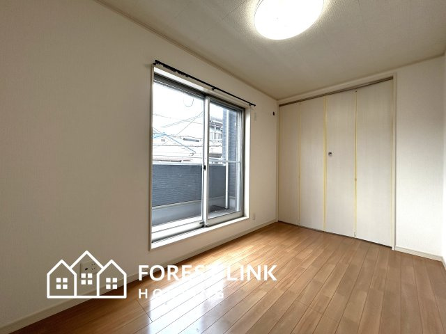 明るい光が差し込みます。