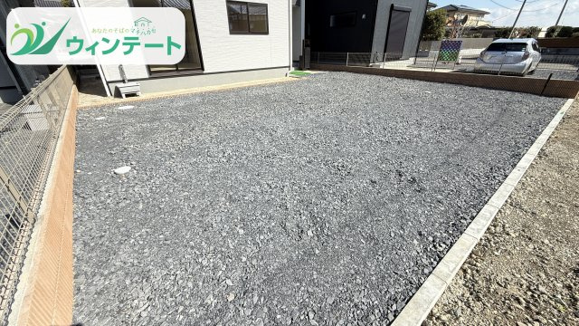 開放的な庭スペース。休日は家族でBBQを楽しんだり、ゆったりとした時間を過ごせます。
