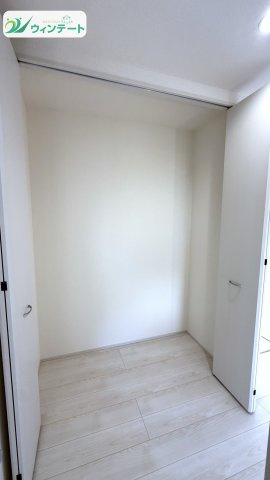 各部屋にクローゼットを設け、家族それぞれの荷物を整理整頓。快適で使いやすい住空間です。