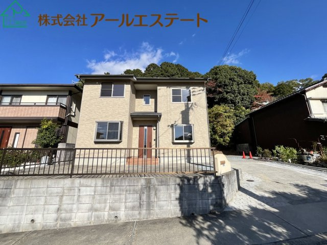 外観：328000560295