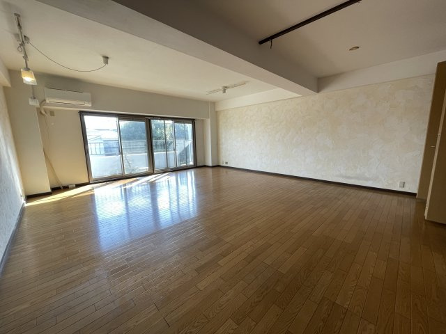 洋室2部屋を作ります！壁を作るリフォーム施工中です