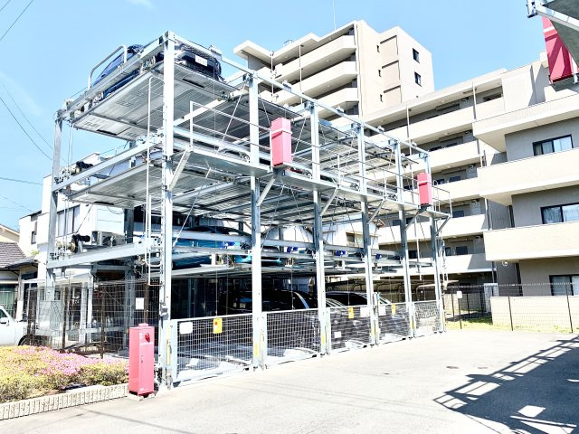 駐車場に車を止められます
