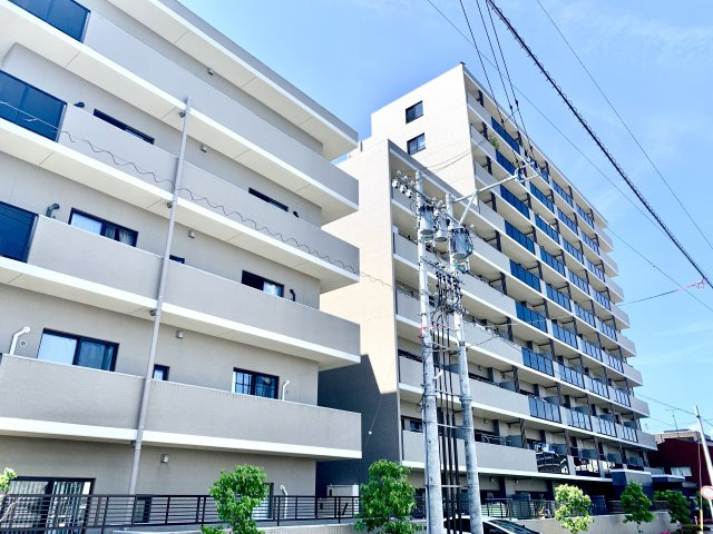 近隣に大きな建物は無いので日当たり、風通しも良さそうです