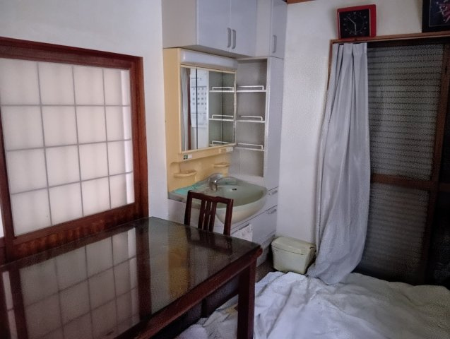 三面鏡付洗面台もあります。