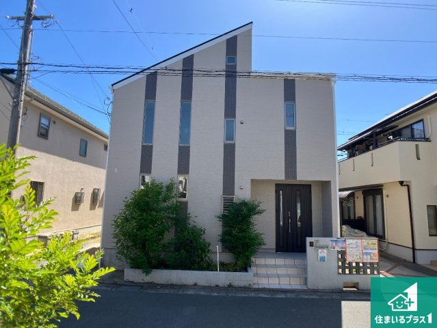 周辺は落ち着いた街並みの住宅地！子育てがしやすい住環境です！気になることがありましたら、お気軽にお問い合わせください！