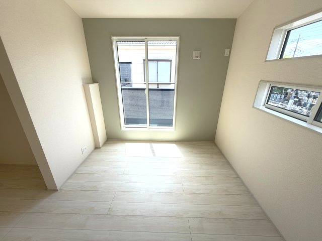 収納の確保された住空間で、生活感を抑えてすっきりとした印象に。