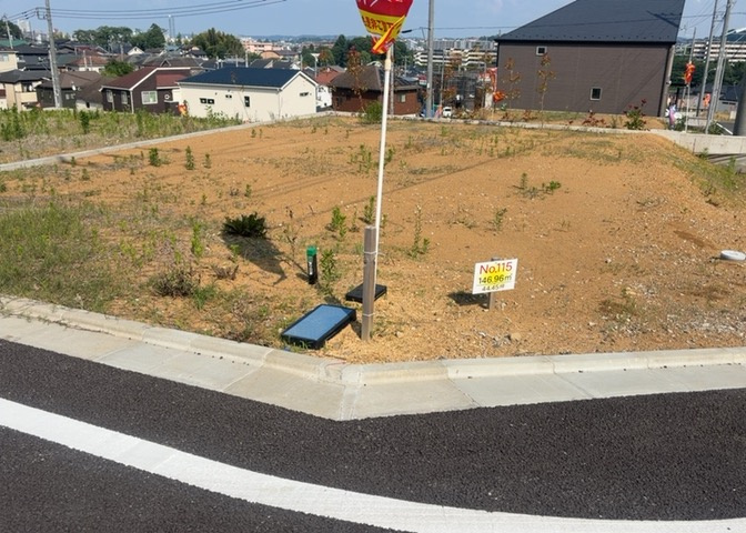 家を建てる前提で土地を探している場合、地盤の丈夫さは譲れない条件の一つです。地盤が脆弱だと追加工事が必要となります。また、過去に地盤沈下や液状化現象を起こした土地は、できるだけ避けた方がいいでしょう。