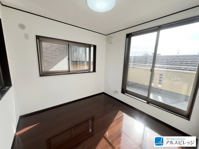 南向きバルコニーの為、お洗濯も快適です