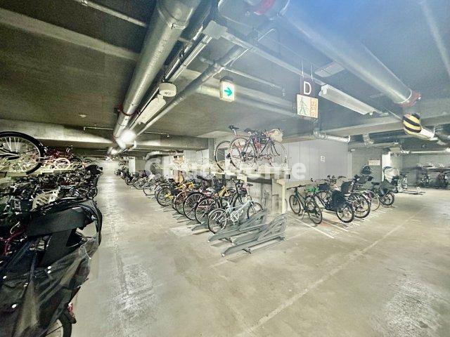 【自転車置き場】最新の空き状況や費用などの詳細は担当スタッフまでお問い合わせください。