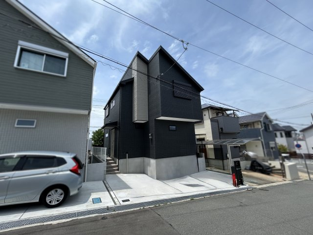 外観：328000523944