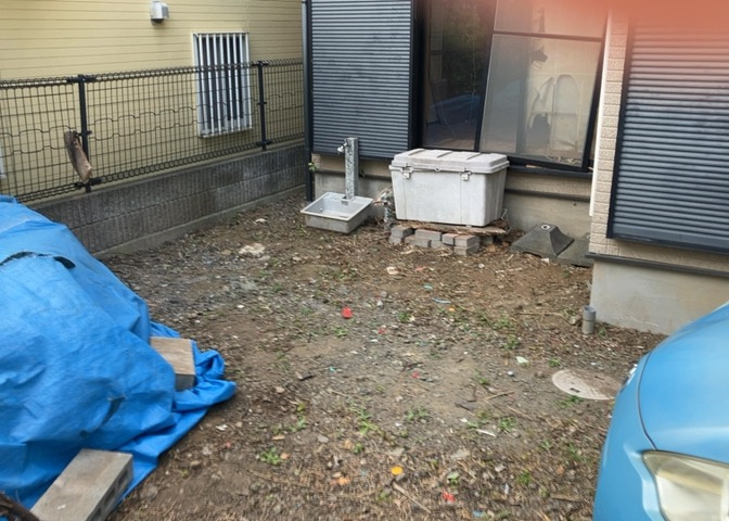 庭があることでガーデニングや家庭菜園はもちろん、こどもの遊び場やペットを放して遊ぶことができます。また、家の周囲に余裕があるということです。隣地との間があれば、十分な日当たりと、風通しが確保できます。