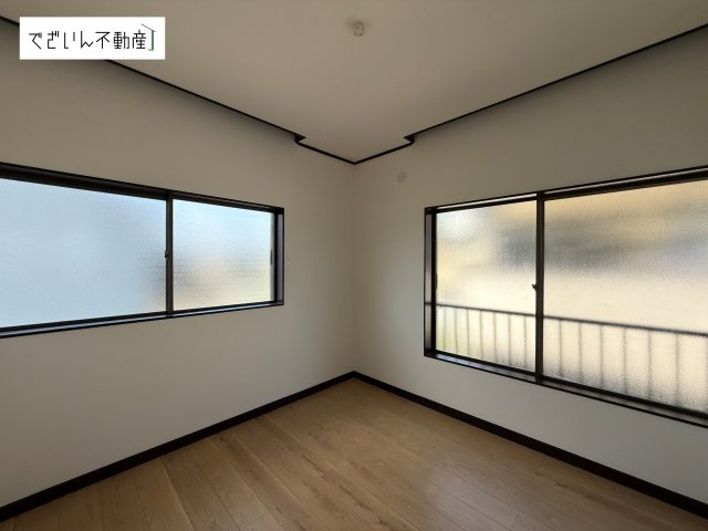 現地(2026年8月撮影)　4.5帖洋室