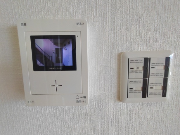 モニター付きインターホン