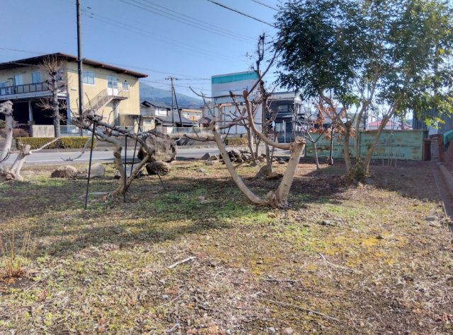 岳南鉄道神谷駅まで徒歩約7分です。毎日の通勤通学に便利ですね。