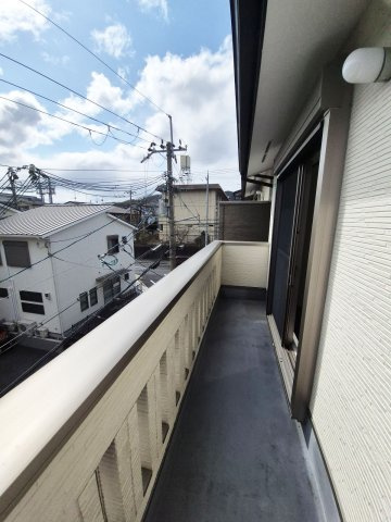 南向きバルコニー、陽当り良好です