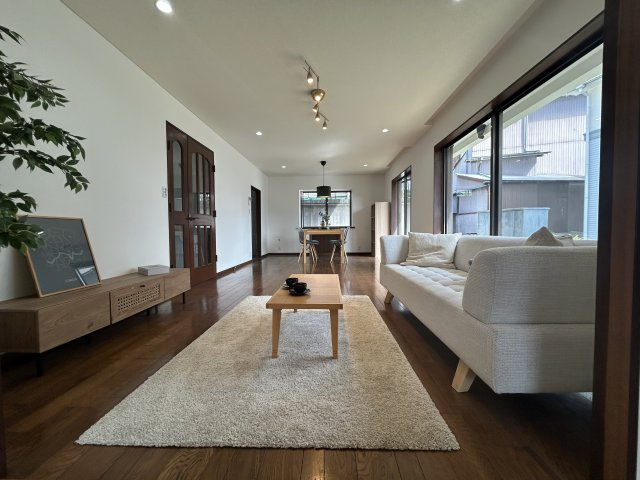 南向きのリビングで明るいです♪