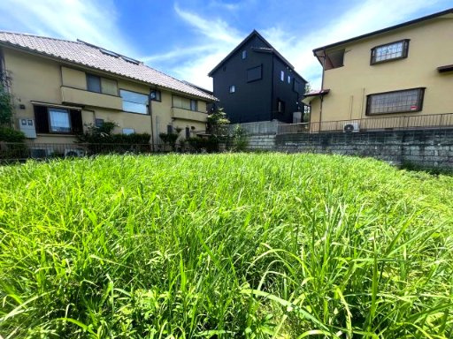 広々約62坪のゆとりある敷地♪　広さを活かし、お庭や間取りなど自由なプランが可能です！　落ち着いた住環境で穏やかな暮らしを叶えます！