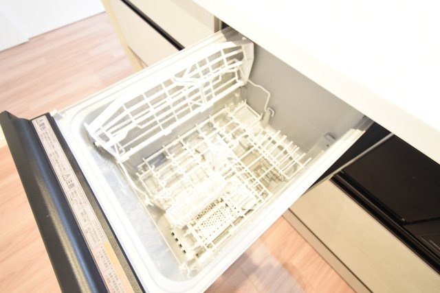 ビルトイン式の食洗機です♪