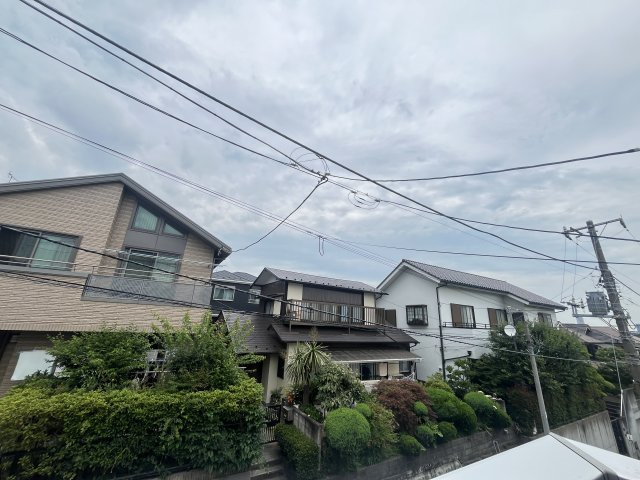 バルコニーからは開放的な眺望