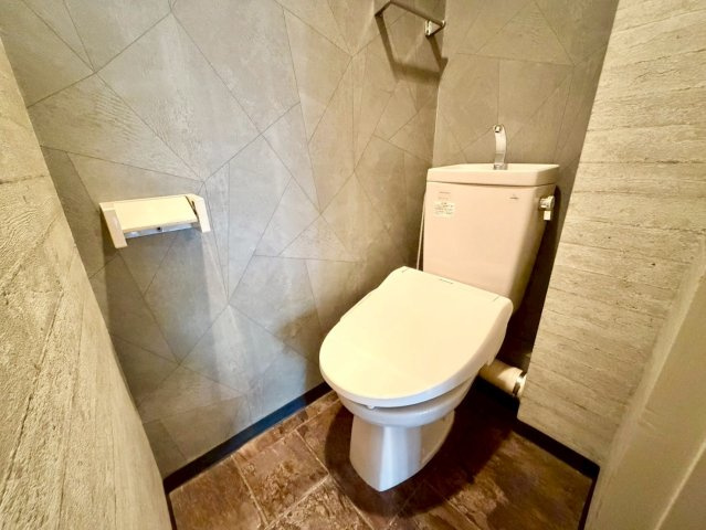 おトイレ部分になります♪