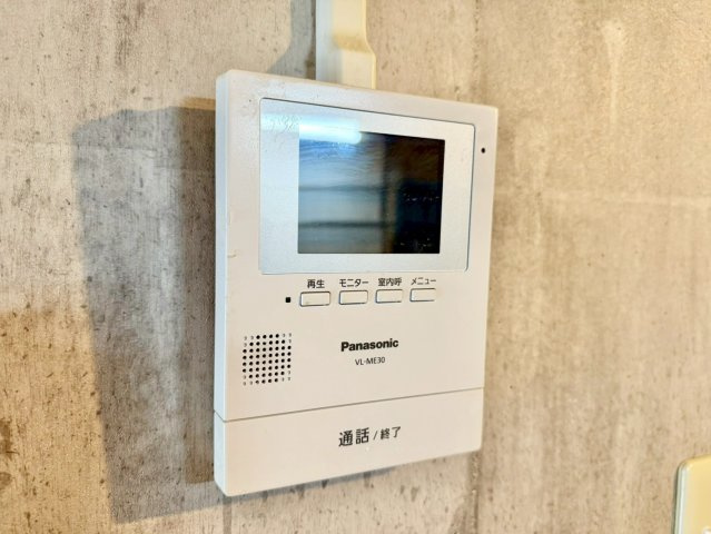 TVモニター付きインターホン♪録画機能が付いているので留守中も安心です♪