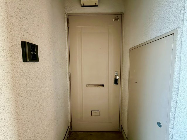 玄関部分になります♪