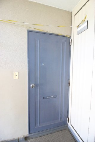 毎日通る玄関はこちらです