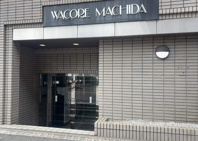 マンションのエントランスには、もともと風よけや防犯の役割がありますが、マンションによって宅配ボックスなどの設備が備わっている所もあります。日々の生活をイメージしながら生活しやすさをチェックしましょう。