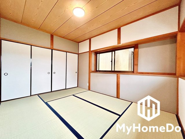 お車の出し入れもスムーズに行える、ゆとりを持たせたカースペースを確保しています。