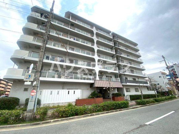 高殿スカイハイツの外観