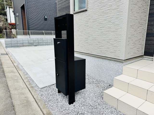 ～不在時の荷物受け取りに大変便利な宅配BOX～