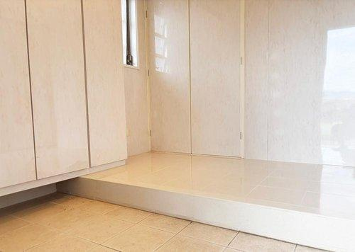 入った瞬間に感じる、収納力と開放感のある玄関
